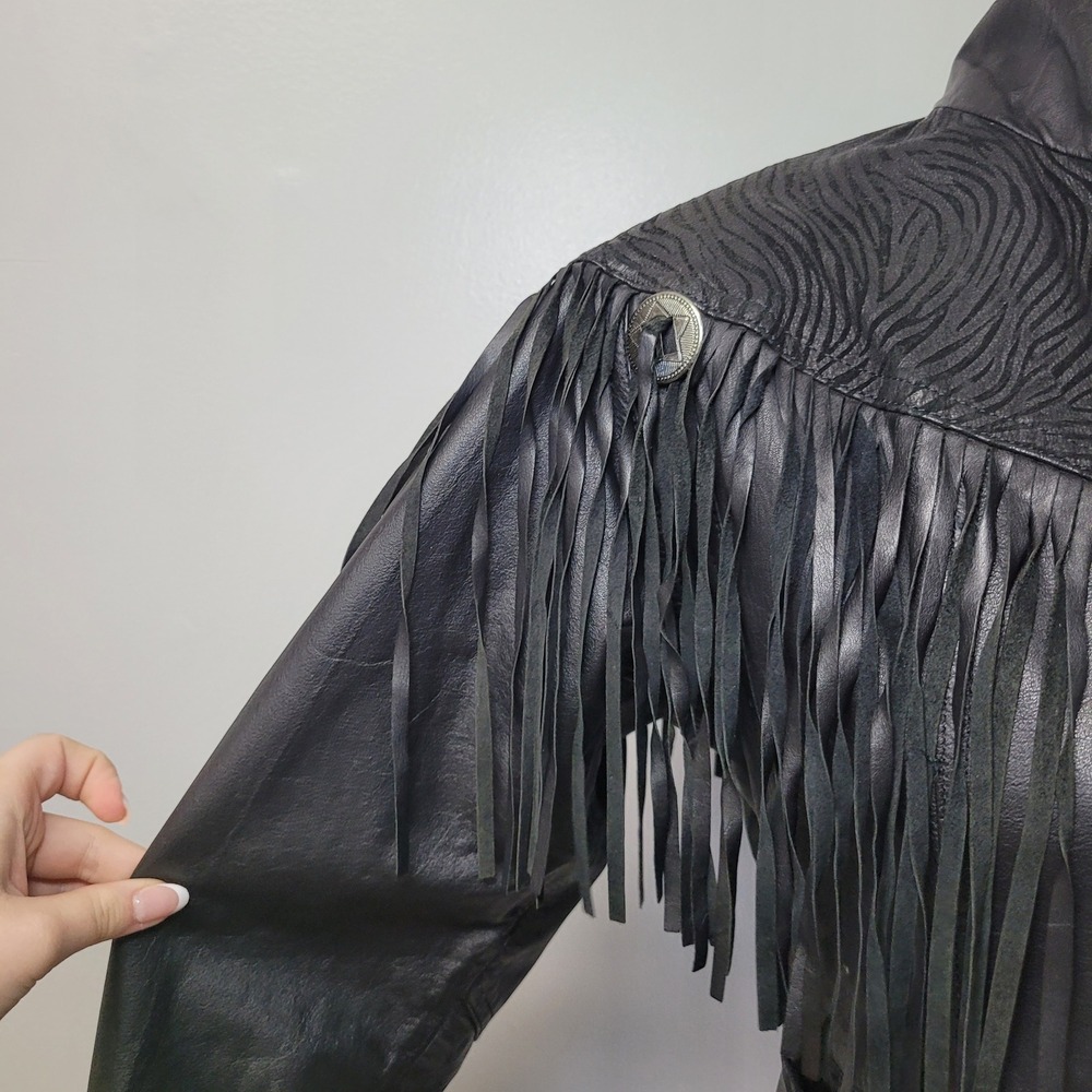 Vintage Black Leather Fringe Western Jacket Zebra Embossed Concho Cropped 90s - Picture 2 of 16